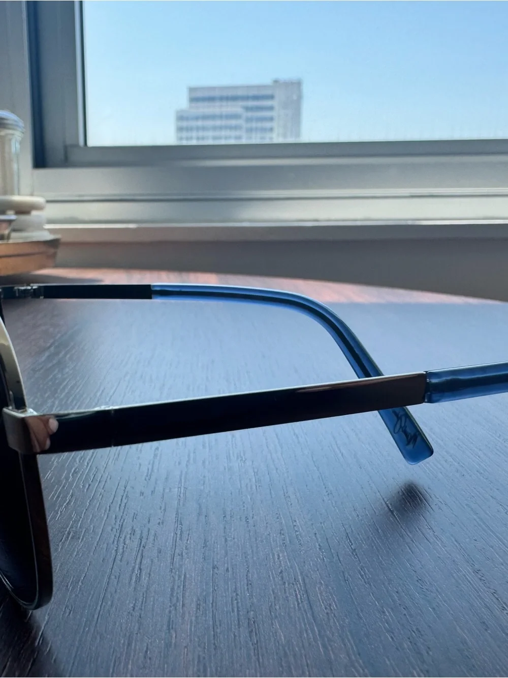 Maui Jim Silver Aviator Sunglasses with Dark Lenses